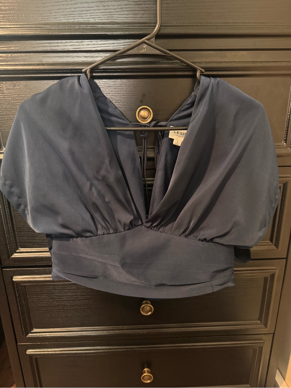 Le Lis Navy V-Neck Puff Sleeve Crop Top